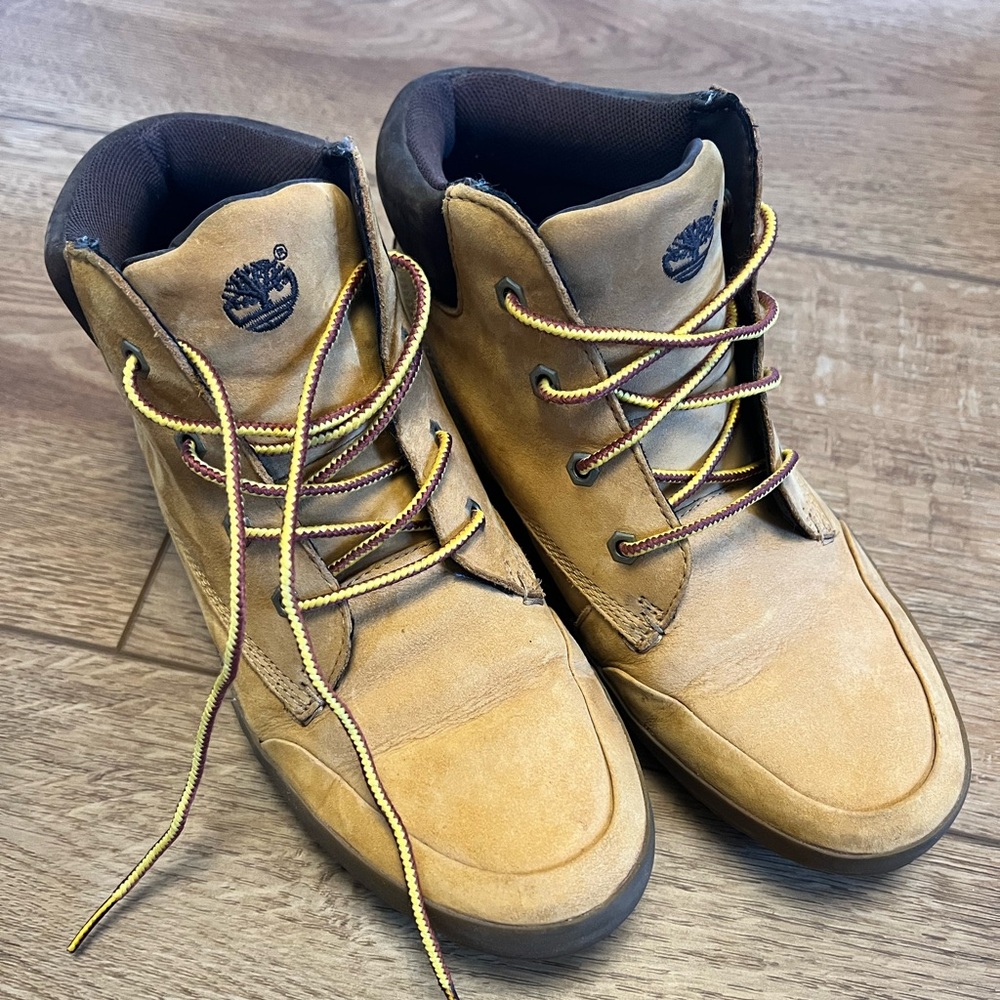 Timberland Women’s Brown Lace-Up Boots